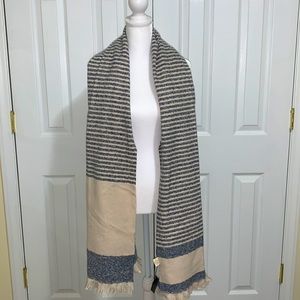 Pretty Persuasions scarf